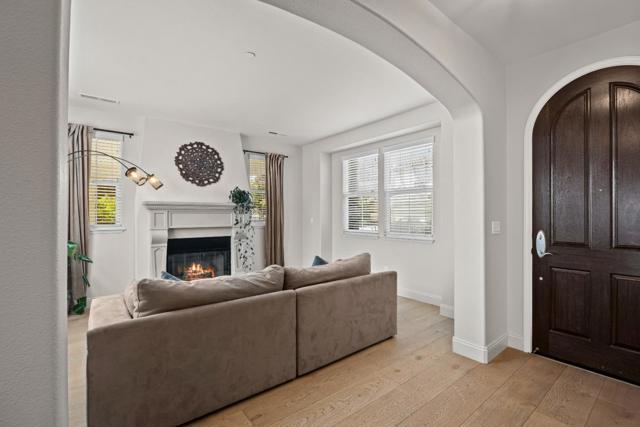 7632 Braid Court, Gilroy CA: https://media.crmls.org/mediaz/8ea9fea7-0388-4b68-977d-dd8abb75bd9d.jpg