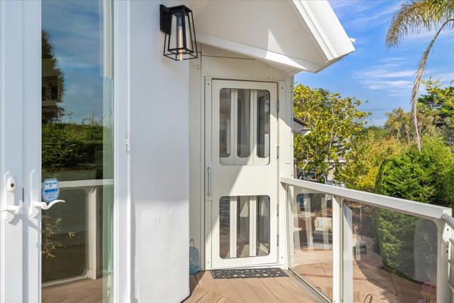 433 Seaview Drive, Aptos CA: https://media.crmls.org/mediaz/8ea9ff96-6466-40e9-8639-4d79c56af47d.jpg