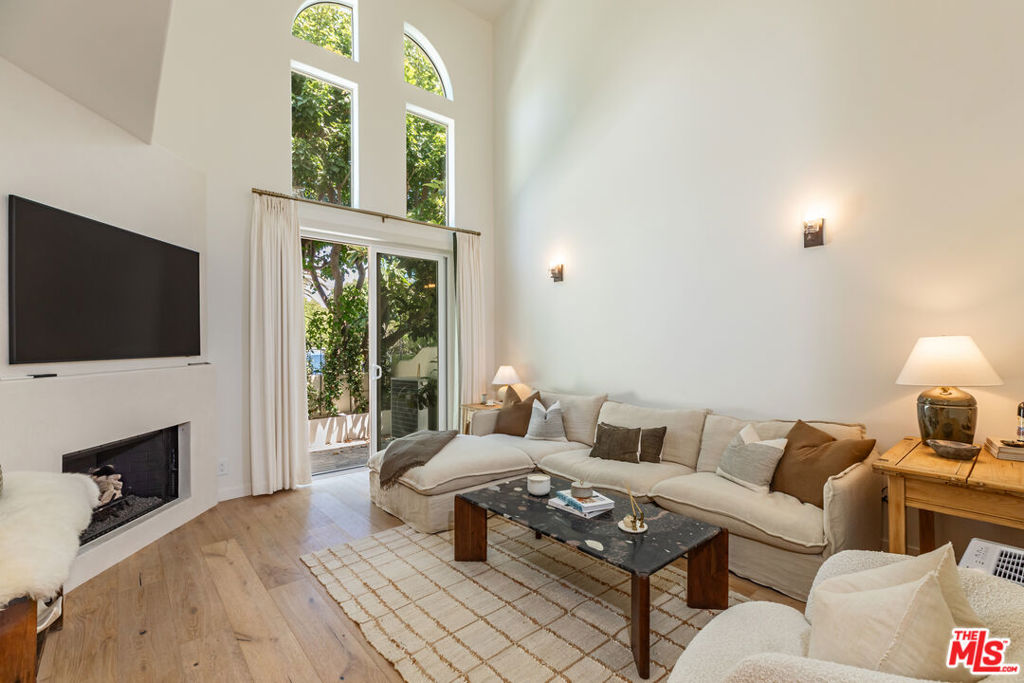 6485 Zuma View Place #102