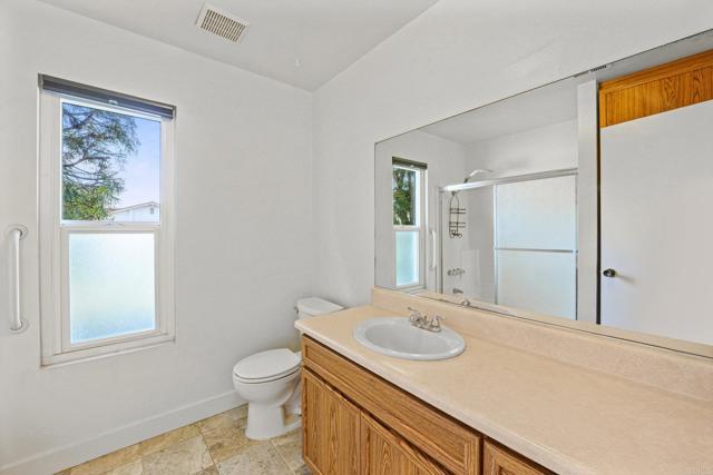 Detail Gallery Image 11 of 23 For 1376 N Ivy St, Escondido,  CA 92026 - 3 Beds | 2 Baths