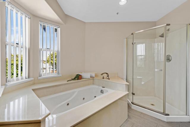 2350 W Avenue 135Th, San Leandro CA: https://media.crmls.org/mediaz/8eab745a-4175-4735-b007-bae84ad3ad94.jpg