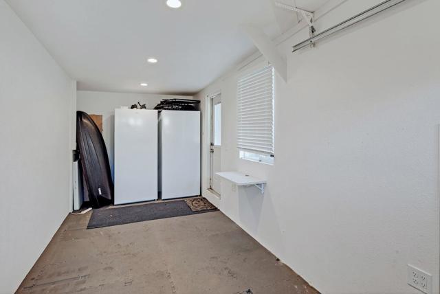 2100 Oberlin Street, Palo Alto CA: https://media.crmls.org/mediaz/8eabf8d7-908f-4b1a-bf21-fadfe8e354a4.jpg