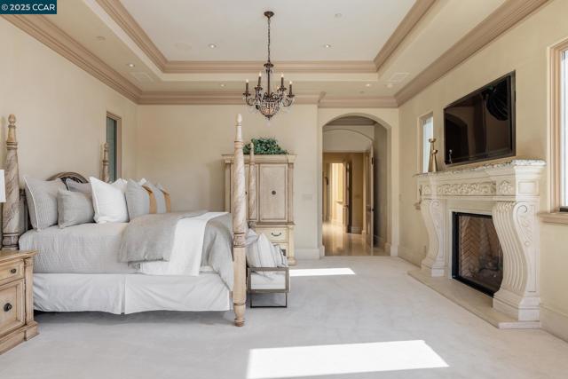 940 Eagle Ridge Dr, Danville CA: https://media.crmls.org/mediaz/8eac7303-92b0-497a-8d61-b41628a087c2.jpg
