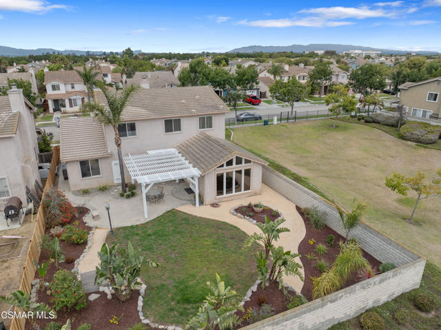 1532 Lorena Drive, Oxnard CA: https://media.crmls.org/mediaz/8eac7918-c47f-474c-89d5-001311b92bc9.jpg