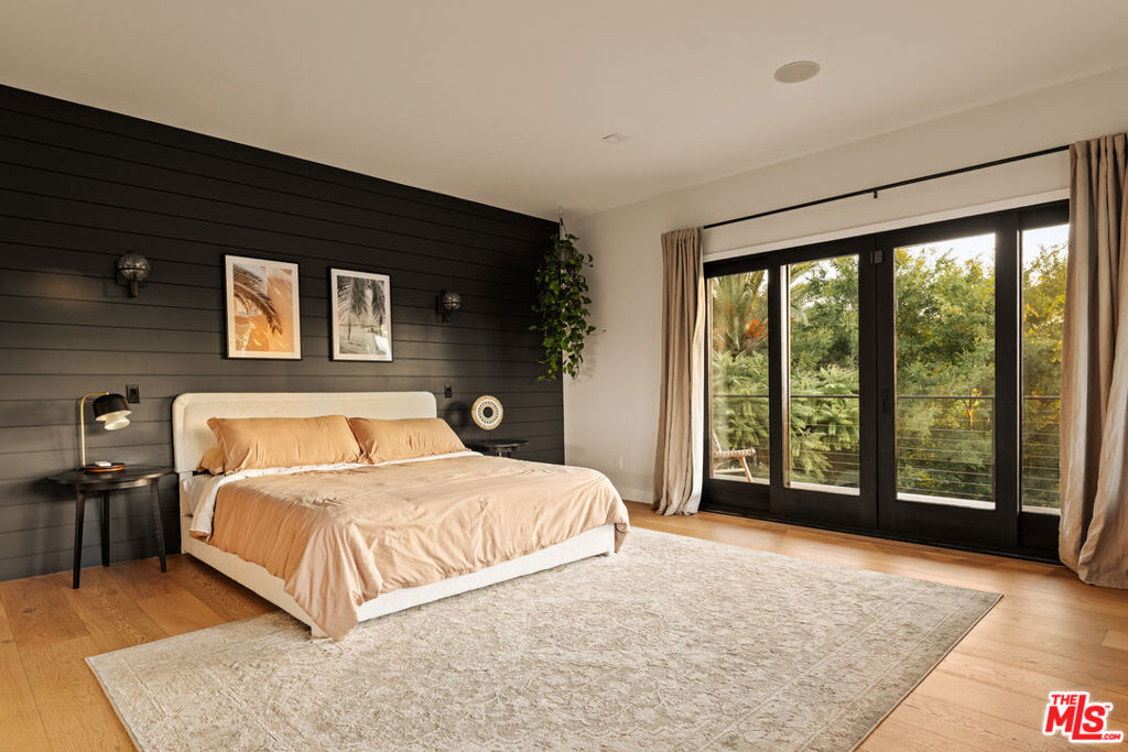 3936 Farley CourtStudio City img 27