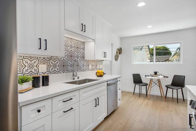 1134 Dearborn Dr, San Diego CA: https://media.crmls.org/mediaz/8eae7369-fe29-4595-bc1a-e1f65091b6cb.jpg