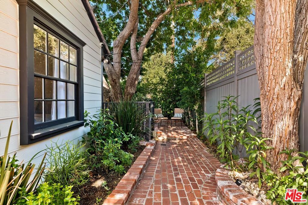 3983 Sunswept DriveStudio City img 34