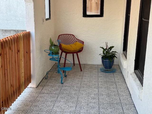 632 Mariposa Avenue, Los Angeles CA: https://media.crmls.org/mediaz/8eaeed36-7142-4599-a6c2-ec533fb6230a.jpg