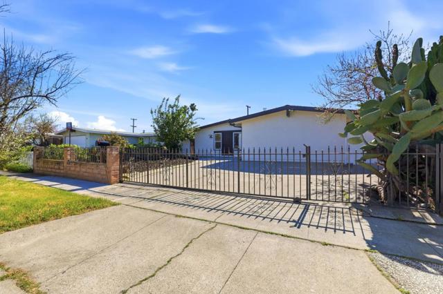 1800 Seaview Drive, San Jose CA: https://media.crmls.org/mediaz/8eaef912-9802-4d70-9e4f-5e4b02e0d1d0.jpg