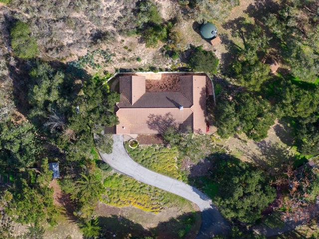 90 Harper Canyon Road, Salinas CA: https://media.crmls.org/mediaz/8eafcfd8-c410-4ccd-a9c2-ed611f81dbe0.jpg