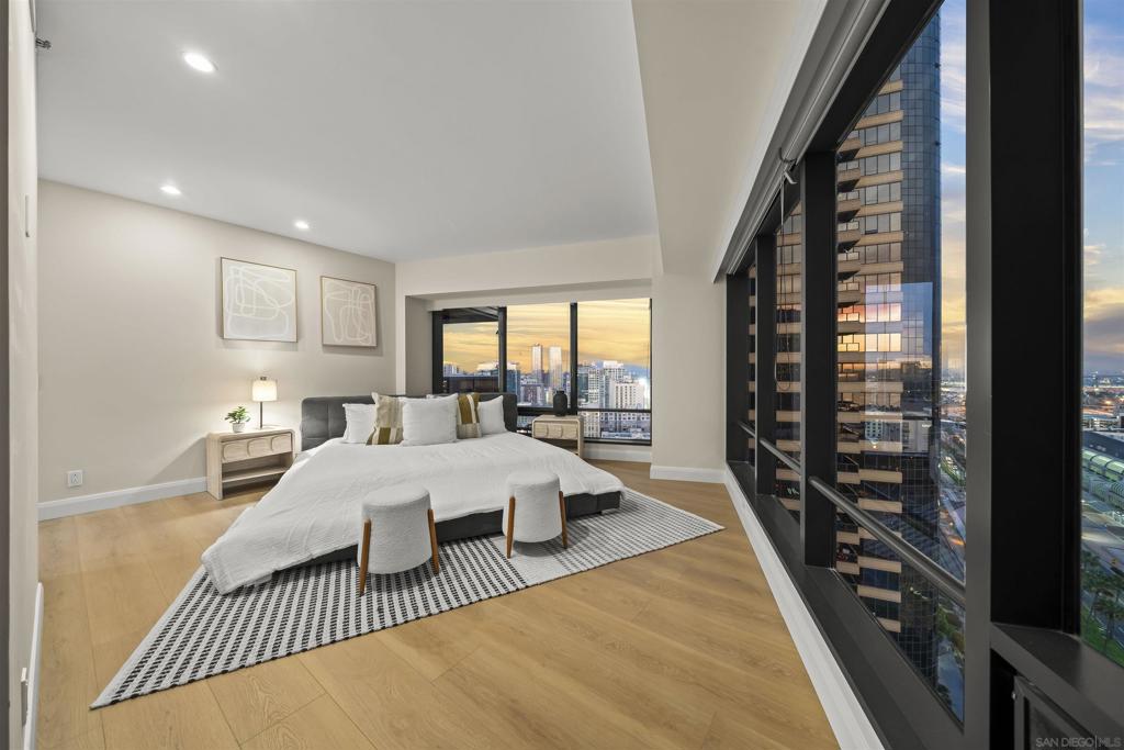 100 Harbor Dr - photo 18