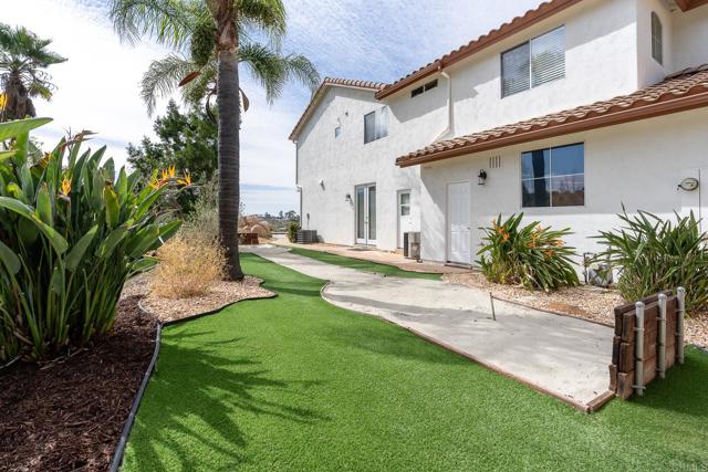 Detail Gallery Image 7 of 47 For 15881 Broad Oaks Rd, El Cajon,  CA 92021 - 4 Beds | 3 Baths