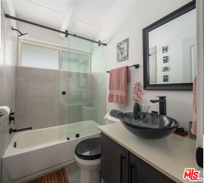 MLS #25576357 image #19