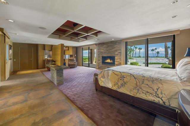 70150 Thunderbird Road, Rancho Mirage CA: https://media.crmls.org/mediaz/8eb2a9d6-76d6-4e5f-9b3f-db797e1f5413.jpg