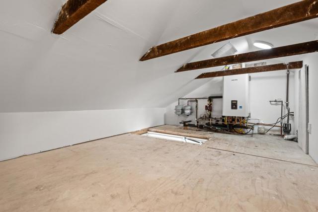 17 30th Street, San Francisco CA: https://media.crmls.org/mediaz/8eb2b579-7f6e-418f-8d2c-ea38c685bfda.jpg