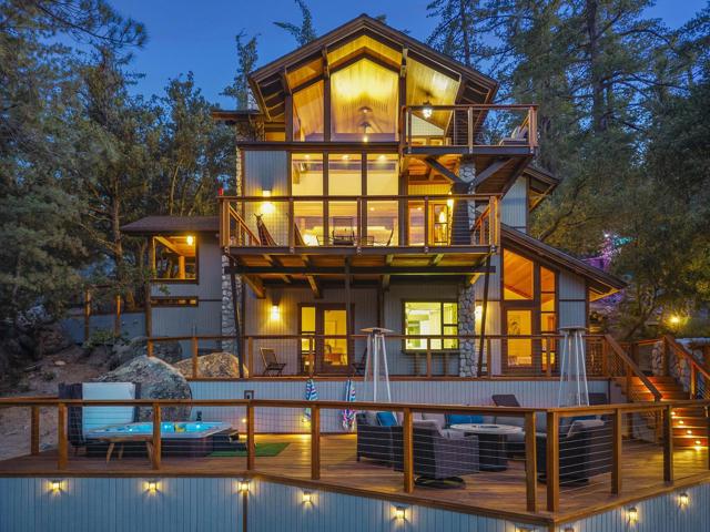 54789 Wildwood Drive, Idyllwild CA: https://media.crmls.org/mediaz/8eb45227-0acf-455e-8a7e-f10906f92acf.jpg