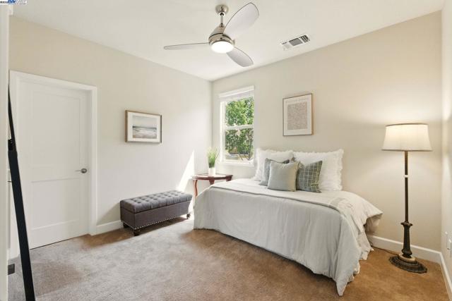 538 Sandalwood Drive, Livermore CA: https://media.crmls.org/mediaz/8eb5888c-b562-4667-ba61-e7af0a4deb16.jpg