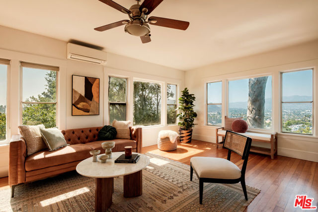 2326 Hidalgo Avenue, Los Angeles CA: https://media.crmls.org/mediaz/8eb7b6ac-2189-461b-8299-5e00d6a3c07e.jpg