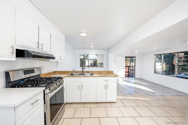 150 S Anza St, El Cajon CA: https://media.crmls.org/mediaz/8eb7e4c2-3200-4b12-b2a8-959696fe45e3.jpg