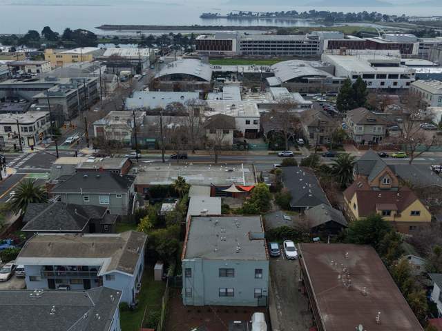 2238 7Th, Berkeley CA: https://media.crmls.org/mediaz/8eb81f67-6fde-42e3-b8a7-f4796d9703e2.jpg