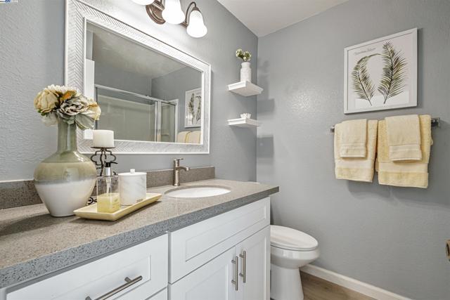 14101 e 14th, San Leandro CA: https://media.crmls.org/mediaz/8eb8ad06-f98b-45a2-9fa5-65f8e76d971e.jpg