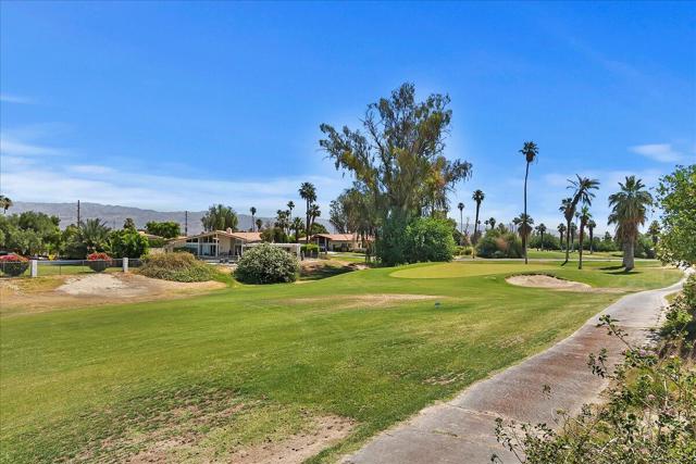 82210 Vandenberg Drive, Indio CA: https://media.crmls.org/mediaz/8eb950bf-245e-450a-9895-6e79b7ca7607.jpg