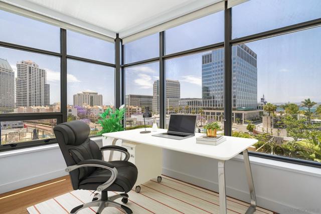 700 W E St, San Diego CA: https://media.crmls.org/mediaz/8eba3012-250d-4db4-9396-ffe74302243c.jpg