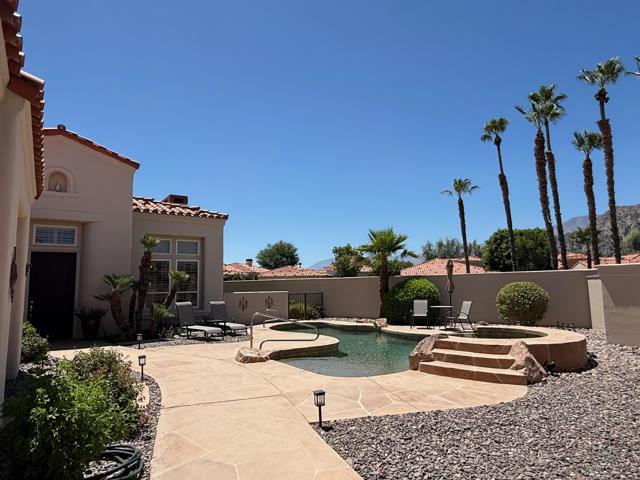 79765 Tangelo, La Quinta CA: https://media.crmls.org/mediaz/8eba50d3-ff85-4ca1-82ac-69dac5e10942.jpg