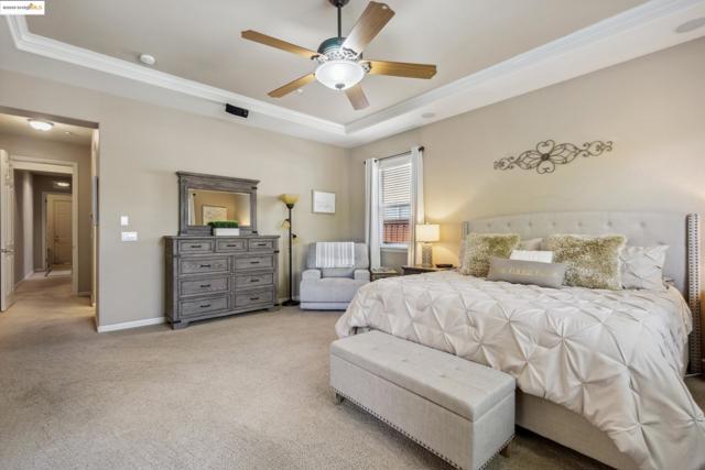 1117 Teal Ct, Brentwood CA: https://media.crmls.org/mediaz/8eba97cb-7abc-4ee6-a083-0a23ca1307d9.jpg