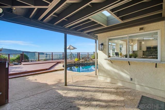 12835 Via Caballo Rojo, San Diego CA: https://media.crmls.org/mediaz/8ebaf72f-35e3-4e78-a083-45bb5aa3ecd6.jpg