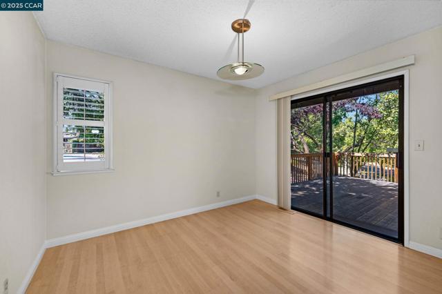 58 Ramsgate Lane, Pleasant Hill CA: https://media.crmls.org/mediaz/8ebbc1e5-923c-4a9f-a4dc-1d0b6f68700b.jpg