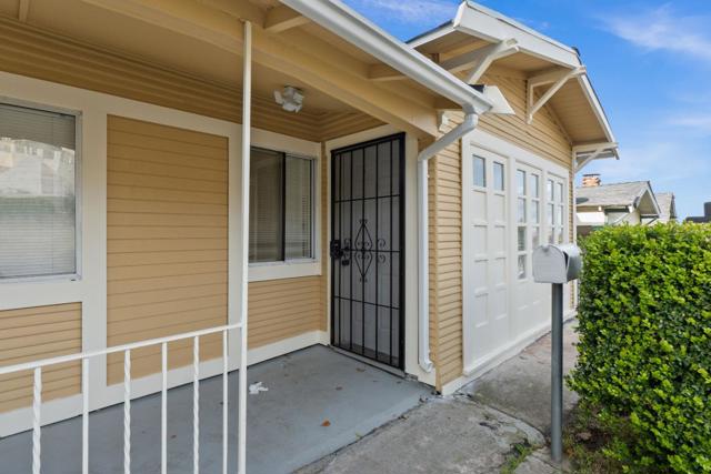 637 Maine Street, Vallejo CA: https://media.crmls.org/mediaz/8ebbefde-8f5e-4f0f-ba45-bcf8267e6ef6.jpg