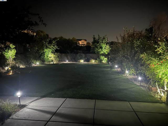 5123 Montiano Ln, Dublin CA: https://media.crmls.org/mediaz/8ebc1053-68c1-4da8-9db3-d7cdd8f20821.jpg