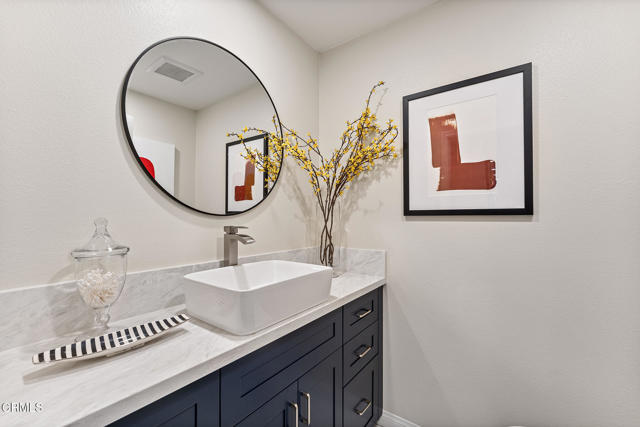 Detail Gallery Image 13 of 75 For 2820 San Pasqual St, Pasadena,  CA 91107 - 5 Beds | 5/1 Baths