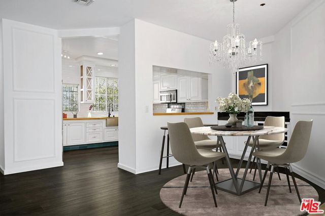 850 N Poinsettia Place, Los Angeles CA: https://media.crmls.org/mediaz/8ebd8f07-e818-4e94-93fe-4664dd41d20e.jpg