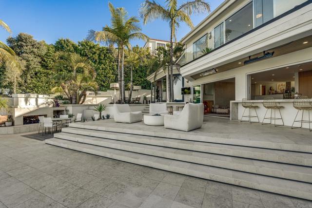 Detail Gallery Image 34 of 75 For 1904 via Casa Alta, La Jolla,  CA 92037 - 7 Beds | 7/2 Baths