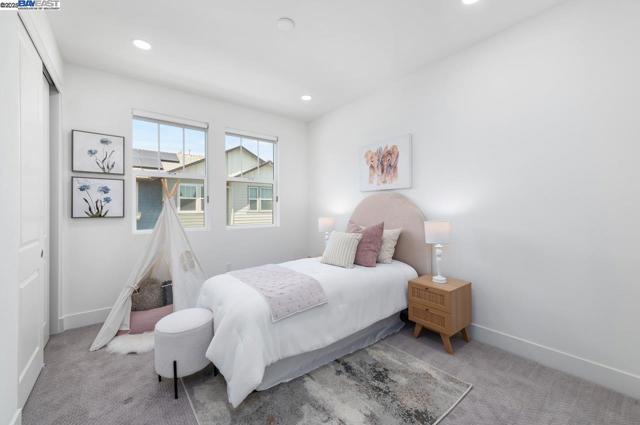 1416 Julia Ln, Concord CA: https://media.crmls.org/mediaz/8ebedcca-095d-4484-91ae-5e0ed630df70.jpg