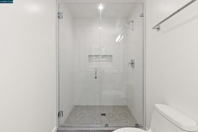 706 St Marys Rd, Lafayette CA: https://media.crmls.org/mediaz/8ebeebe4-1088-4723-a479-f75cff6d1c49.jpg