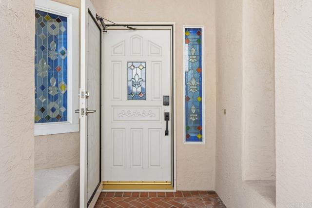1265 Camino Lorado, San Marcos CA: https://media.crmls.org/mediaz/8ebf7725-957b-4b56-a524-25467d73522b.jpg