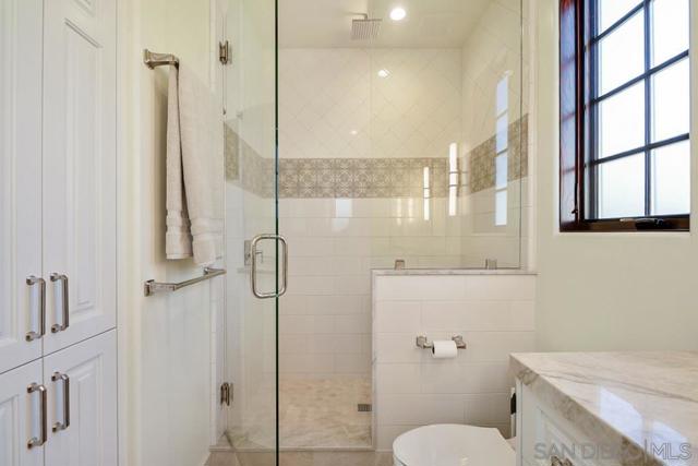 Image 11 of 70 For 1010 Pine St