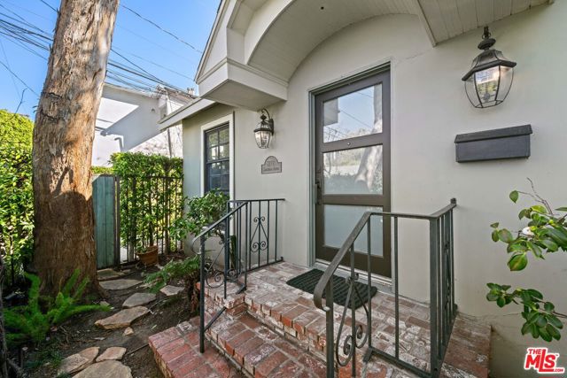 8712 Sherwood Drive photo 7