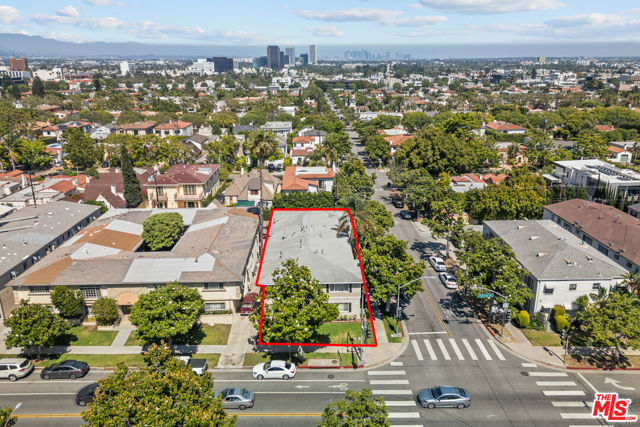 272 South Doheny Drive photo 6
