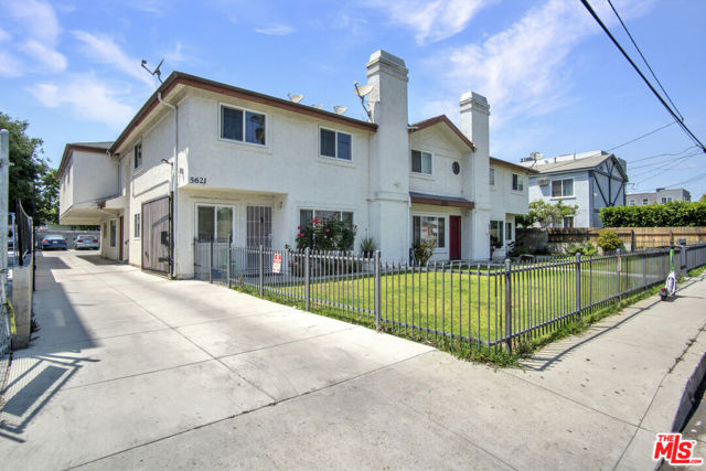 5621 Klump Avenue, North Hollywood CA: https://media.crmls.org/mediaz/8ec08250-8809-4a81-97a5-7a1c619398bc.jpg