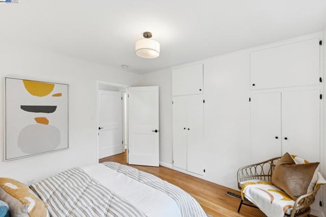 55 Cora Ct, Walnut Creek CA: https://media.crmls.org/mediaz/8ec0b1f3-b5a0-41cd-acc5-840d07803648.jpg