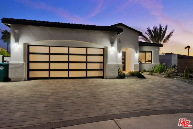 Image 3 of 66 For 80803 Sunglow Court