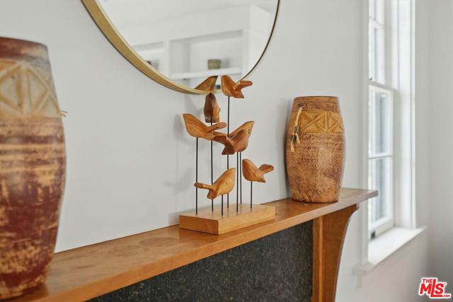 1527 Bainum Drive, Topanga CA: https://media.crmls.org/mediaz/8ec1db01-99b4-4b18-a878-a6dc9976db85.jpg