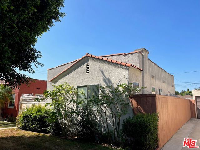 Image 2 for 6817 Lemon Ave, Long Beach, CA 90805