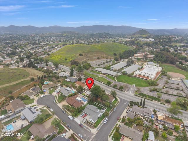 103 W Janss Road, Thousand Oaks CA: https://media.crmls.org/mediaz/8ec226c3-635c-463c-ab7e-177679b1d38e.jpg