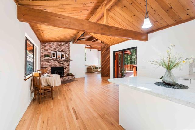 510 Warren Drive, Santa Cruz CA: https://media.crmls.org/mediaz/8ec294ff-3e8d-4a86-b8e4-759377b609ca.jpg