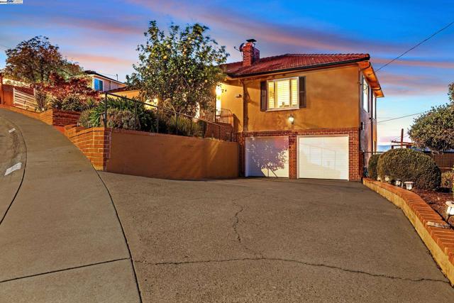 Image 7 of 60 For 1301 Juana Ave